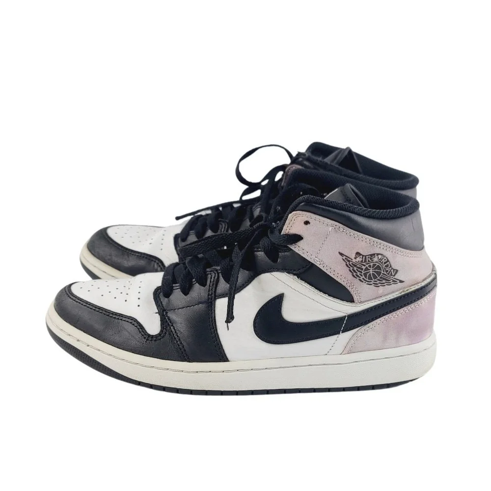 Jordan Lace Up Round Toe Leather / Rubber Sneakers Men's Size 9 Black White Pink
